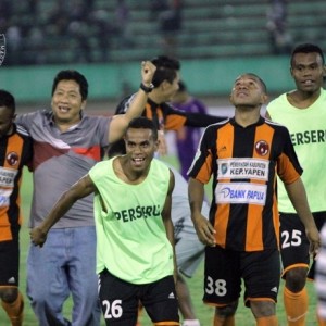 Semifinal DU 2012-2013 - Persik Kediri vs Perseru Serui photo